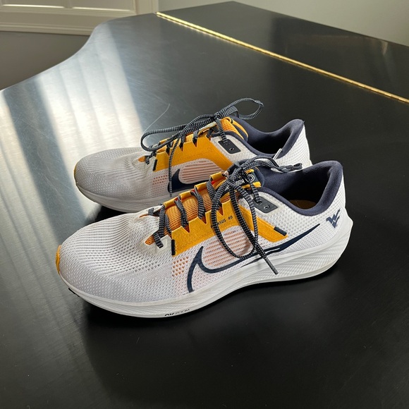 Nike WVU Men’s Athletic shoes - Picture 1 of 8